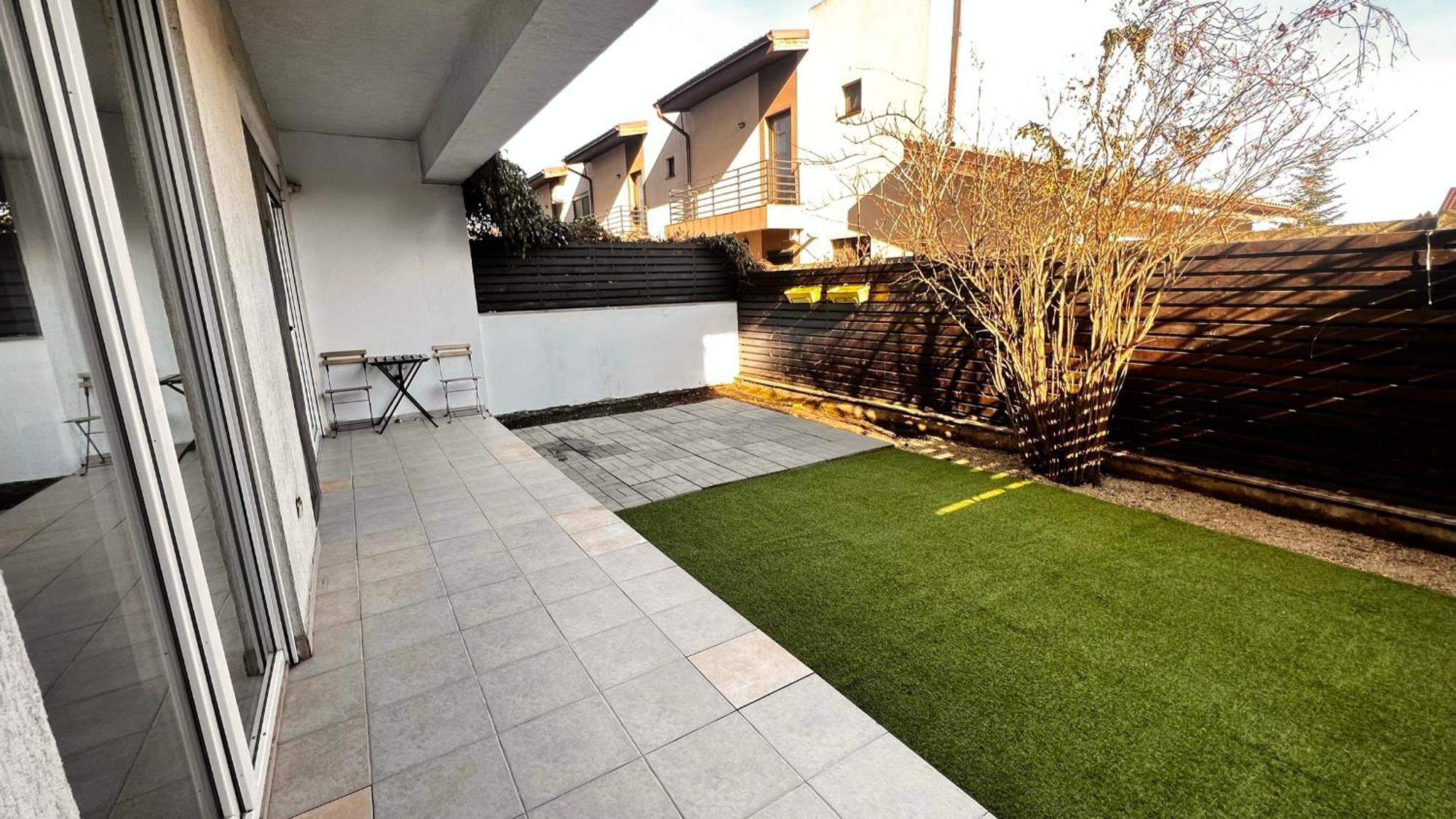Otopeni Airport Apartment With Private Garden Экстерьер фото